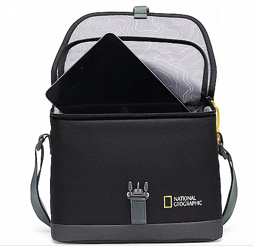  NATIONAL GEOGRAPHIC MEDIUM BAG